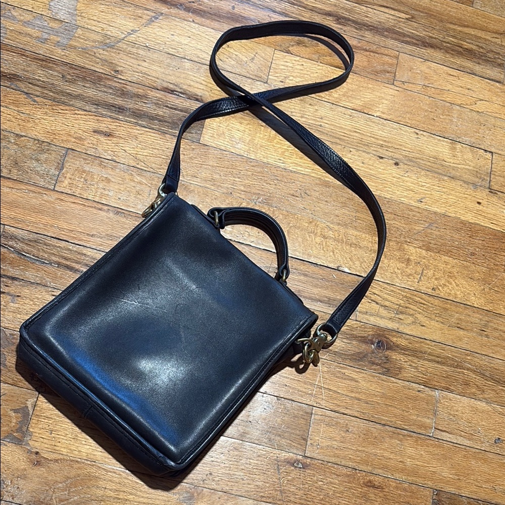 Coach Vintage Black Station Messenger Bag K5D-5130 - Picture 9 of 16
